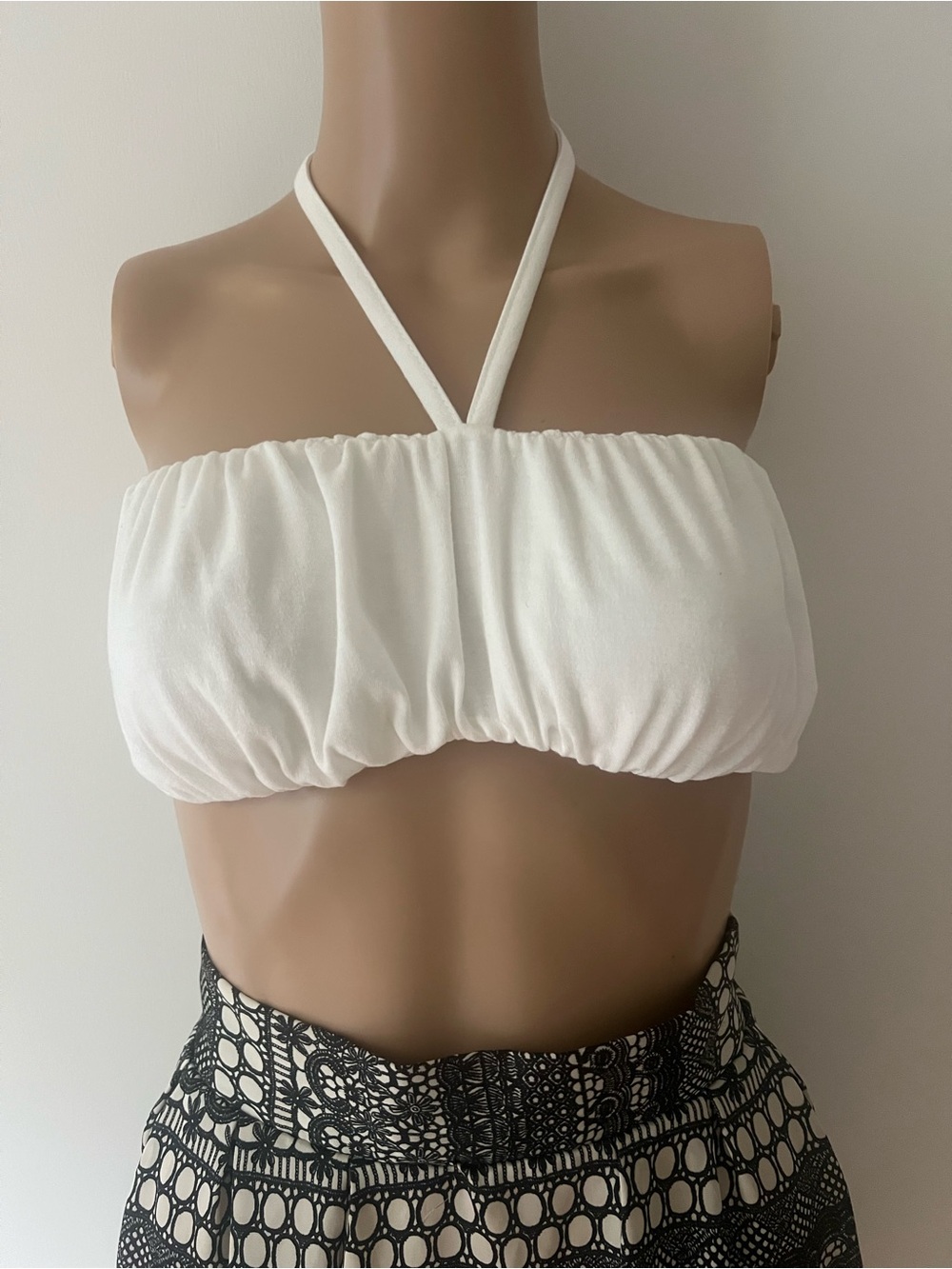 PrettyLittleThing White Halter Bandeau Crop